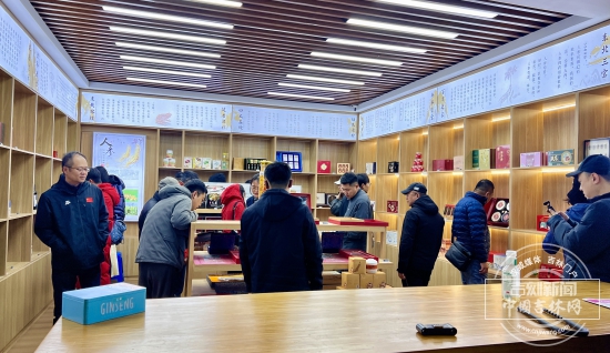 微信图片_20251024113258_17_33.jpg 微信图片_20251024113258_17_33.jpg